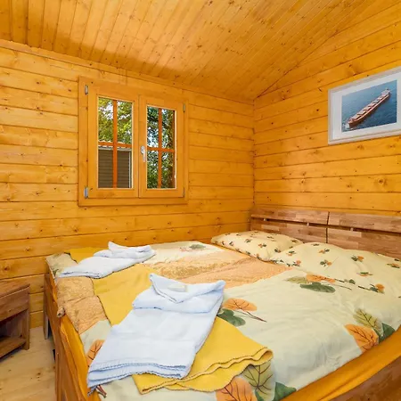 Srub Slovenice * Dolni Slovenice